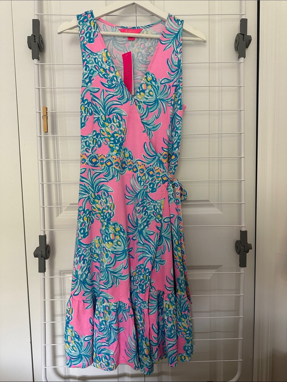 Lilly Pulitzer Sleeveless Misha Wrap Dress in Pelican Pink Size M. NWT
